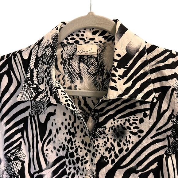 Kim Rogers Women's Button Down Shirt Size Medium Zebra Leopard Print Black White - Picture 2 of 10